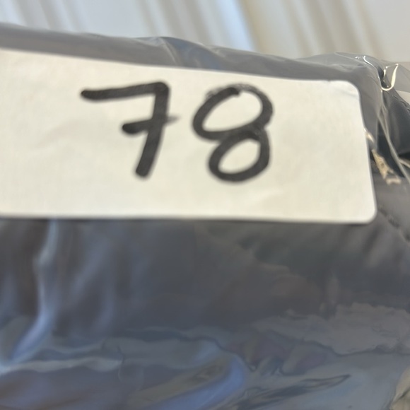 TAHARI SPORT / Grey / Puffer Style Vest / size S - Picture 10 of 10